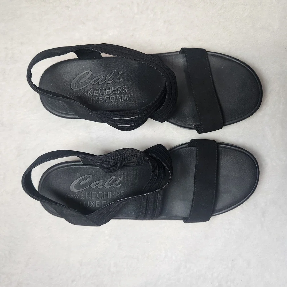 Skechers Cali Rumblers Black Strappy Wedge Sandals Luxe Foam Women 8 Resort